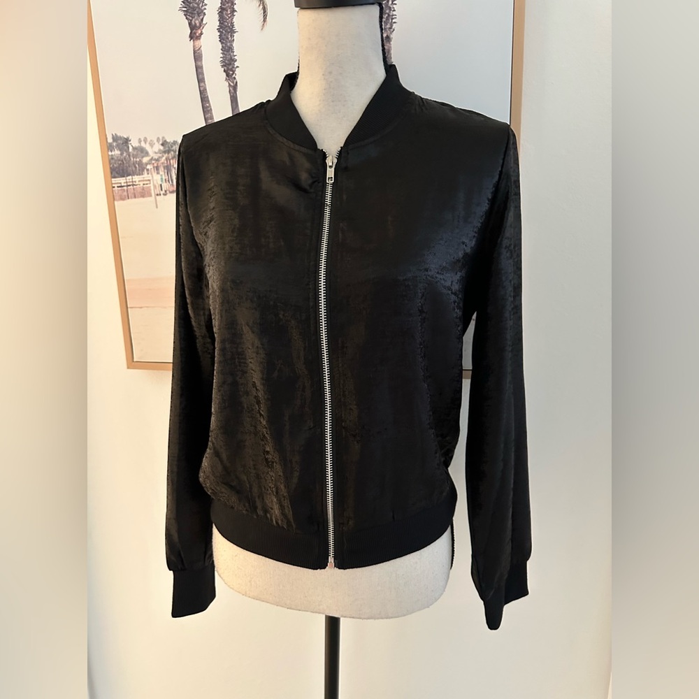 Velvet Black Women's Bomber Jacket - Sleek Zip Front